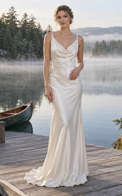 Schlichtes Brautkleid aus Charmeuse mit Wasserfallausschnitt, Trägern, Etuirock und tiefem, drapiertem Rückenausschnitt