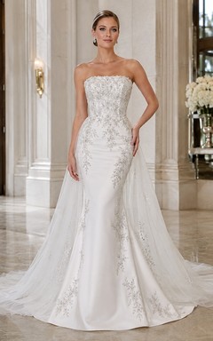 Silbernes Brautkleid im Meerjungfrauen-/Trompetenstil aus Satin, trägerlos, ärmellos, bodenlang, mit Schleppe, modernes Design