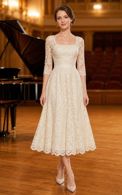 Robe midi de récital en dentelle ivoire à col carré et manches longues