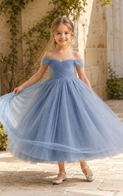 Vestido de niña de flores de corte A con encaje de tul y hombros descubiertos, mangas cortas, falda a media pierna y detalle de lazo.