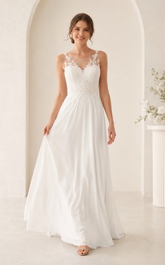 Romantisches Brautkleid in A-Linie aus Tüll, bodenlang, mit Spitzenträgern