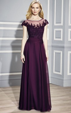 Langes, rundhalsausschnittiges, appliziertes Chiffon-Abendkleid mit kurzen Ärmeln und kurzen Ärmeln