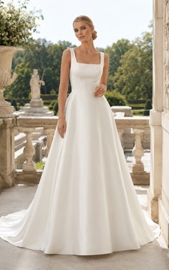 Brautkleid aus Satin, A-Linie, eckiger Ausschnitt, ärmellos, mit Hofschleppe