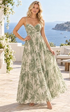 Vestido de fiesta largo de gasa sin mangas con escote corazón y estampado botánico en verde salvia.