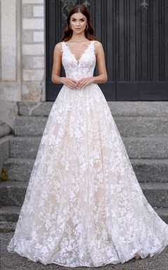 Robe de mariée en dentelle, col V, sans manches, ornée d'appliqués et d'une découpe en forme de goutte