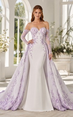 Lavendelfarbenes Brautkleid im Meerjungfrauenstil aus Satin mit floralem Muster, herzförmigem Ausschnitt, langen Ärmeln und Kapellenschleppe