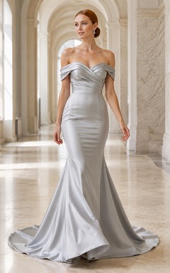 Robe de mariée sirène romantique en satin gris argenté drapé à épaules dénudées