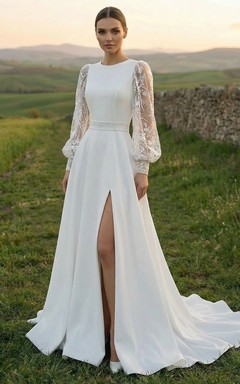 Robe de mariée trapèze à manches longues avec manches en dentelle illusion et fente