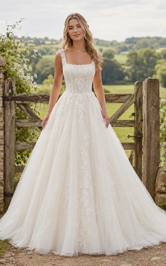 Country Square Tulle A-line Wedding Dress with Lace