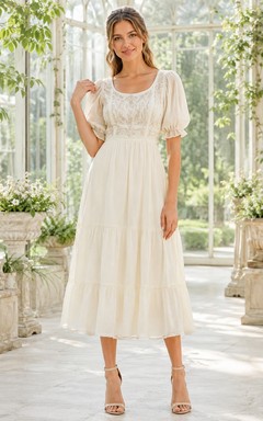Teelanges Vintage-Kleid in Elfenbein mit Rundhalsausschnitt, Puffärmeln und A-Linien-Schnitt