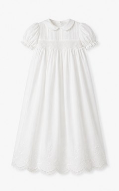 Vestido de bautizo vintage modesto, corte en A, mangas abullonadas, encaje de algodón, largo hasta la rodilla, con fajín de lazo, color blanco.