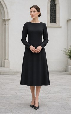 Robe midi commémorative noire à manches longues et col bateau