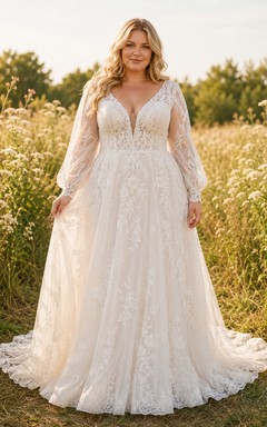Robe de mariée grande taille à manches longues, coupe trapèze, en dentelle avec corset au dos.