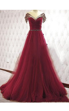 Kurzärmeliges A-Linien-Ballkleid mit Pailletten und Falten