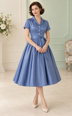 Vestido vintage azul de corte A, largo hasta la rodilla, con cuello, manga corta y botones en la parte delantera.