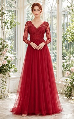 Rotes, bodenlanges Abendkleid aus Tüll mit V-Ausschnitt, langen Ärmeln und A-Linien-Schnitt