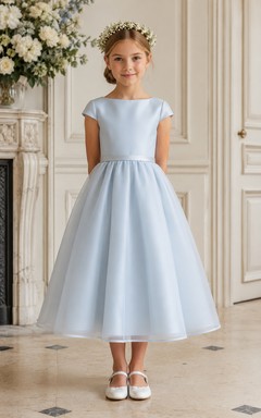 A-Linien-Blumenmädchenkleid aus Satin mit kurzen Ärmeln und Teelänge, hellblauem Satin und schlichtem U-Boot-Ausschnitt