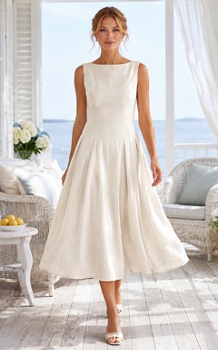Vestido midi de lino color marfil, sin mangas, con cuello joya y falda acampanada, estilo costero.