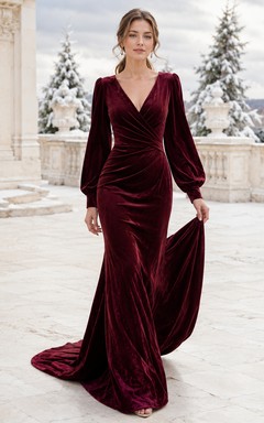 Robe de mariée sirène en velours bordeaux à col en V et manches longues, style poète, pour l'hiver