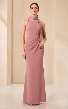 Satin-Säulenkleid mit Schalkragen in Altrosa