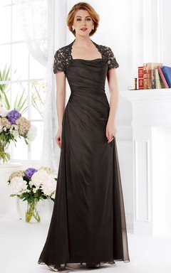 Kurzärmeliges A-Linien-Kleid für die Mutter der Braut mit Rüschen und eckigem Ausschnitt