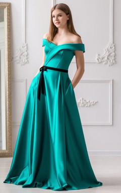 Vestido de noche moderno de satén de corte A, largo hasta el suelo, manga corta y fajín.