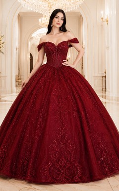Lujoso vestido de fiesta largo hasta el suelo de tul con encaje floral y hombros descubiertos color borgoña para quinceañera