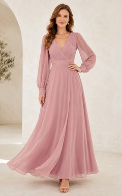 Abendkleid aus Chiffon in A-Linie, altrosa, mit V-Ausschnitt und langen Ärmeln (Poetenärmel)