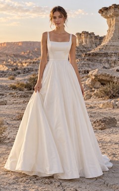 Sencillo vestido de novia de tafetán sin mangas con escote cuadrado, corte en A, corpiño a medida y cola.
