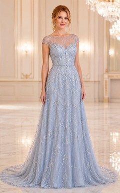 Robe de soirée bleu ciel en tulle à sequins, coupe trapèze, épaules dénudées, manches courtes, traîne ornée de perles