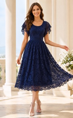Robe de jardin vintage en dentelle marine, coupe trapèze, longueur thé, col rond, manches courtes