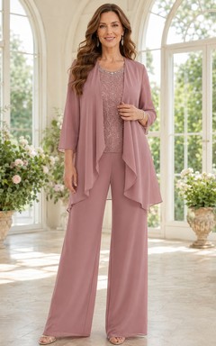 Luxuriöser, perlenbesetzter Hosenanzug mit weitem Bein und Wasserfall-Chiffonjacke sowie Dreiviertelärmeln in Altrosa für die Mutter der Braut