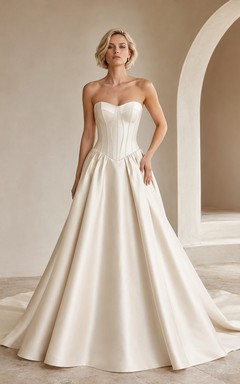 Robe de mariée de bal en satin champagne sans bretelles, corset pointu, robe de mariée bustier pointue.