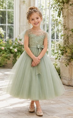 Blumenmädchenkleid aus salbeifarbener Spitze und Tüll, A-Linie, lange Ärmel, Rundhalsausschnitt, Teelänge