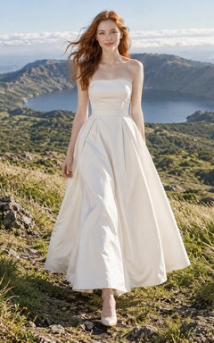 Schlichtes, trägerloses, plissiertes, knöchellanges Brautkleid in A-Linie