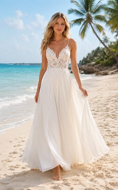 Robe de mariée trapèze à fines bretelles pour la plage