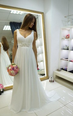 Empire-Chiffonkleid mit Trägern und V-Ausschnitt, ideal für Hochzeit, Eheversprechenserneuerung oder andere Anlässe