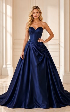 Marineblaues, trägerloses Ballkleid aus Satin mit Herzausschnitt und Schleppe – formelles Abiballkleid