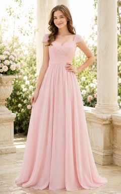 Vestido de dama de honor juvenil rosa ruborizado, corte en A, escote corazón, manga corta, fruncido, romántico.
