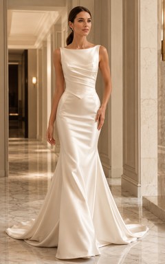 Robe de mariée sirène en satin champagne à col bateau et fronces