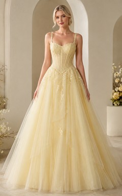 Vestido de novia largo hasta el suelo, de tul, corte A, escote cuadrado y color amarillo pálido