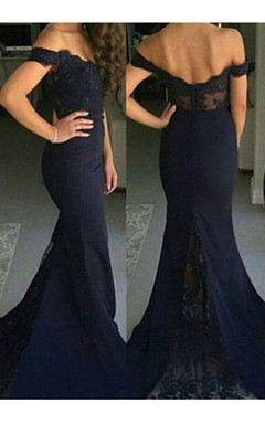 Robe sirène trompette en satin et dentelle, épaules dénudées, manches courtes, fermeture éclair et dos nu en V