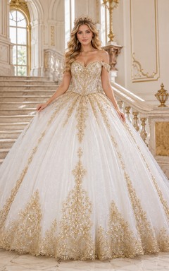 Robe de bal de princesse de quinceañera, or blanc luxueux, épaules dénudées, décolleté cœur, brodée.
