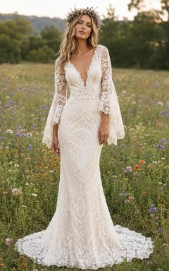 Sexy Meerjungfrauen-Hochzeitskleid mit langen Glockenärmeln, V-Ausschnitt, Spitze, bodenlanger Kapellenschleppe, Elfenbein