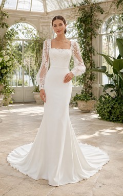 Robe de mariée sirène en satin poli et dentelle, col carré, manches longues, longueur au sol
