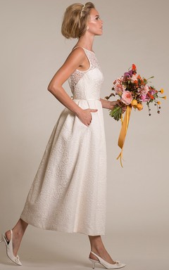 A-Line Tea-Length Sleeveless Bateau-Neck Lace Short Wedding Dress With Deep-V Back
