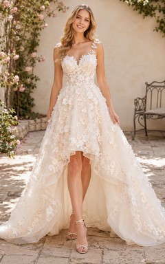 Vestido de novia de primavera con apliques florales y corte asimétrico para patio.