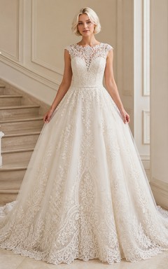 Vestido de novia de lujo estilo catedral, sin mangas, con escote barco y medallón de encaje.