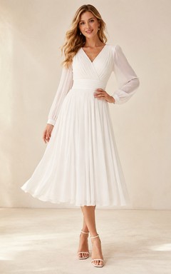 Robe de mariée romantique en mousseline plissée à col en V et manches poétiques, style jardin de thé