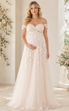 Robe de mariée romantique de maternité en tulle à épaules dénudées et décolleté en cœur, ornée d'appliqués floraux, style empire